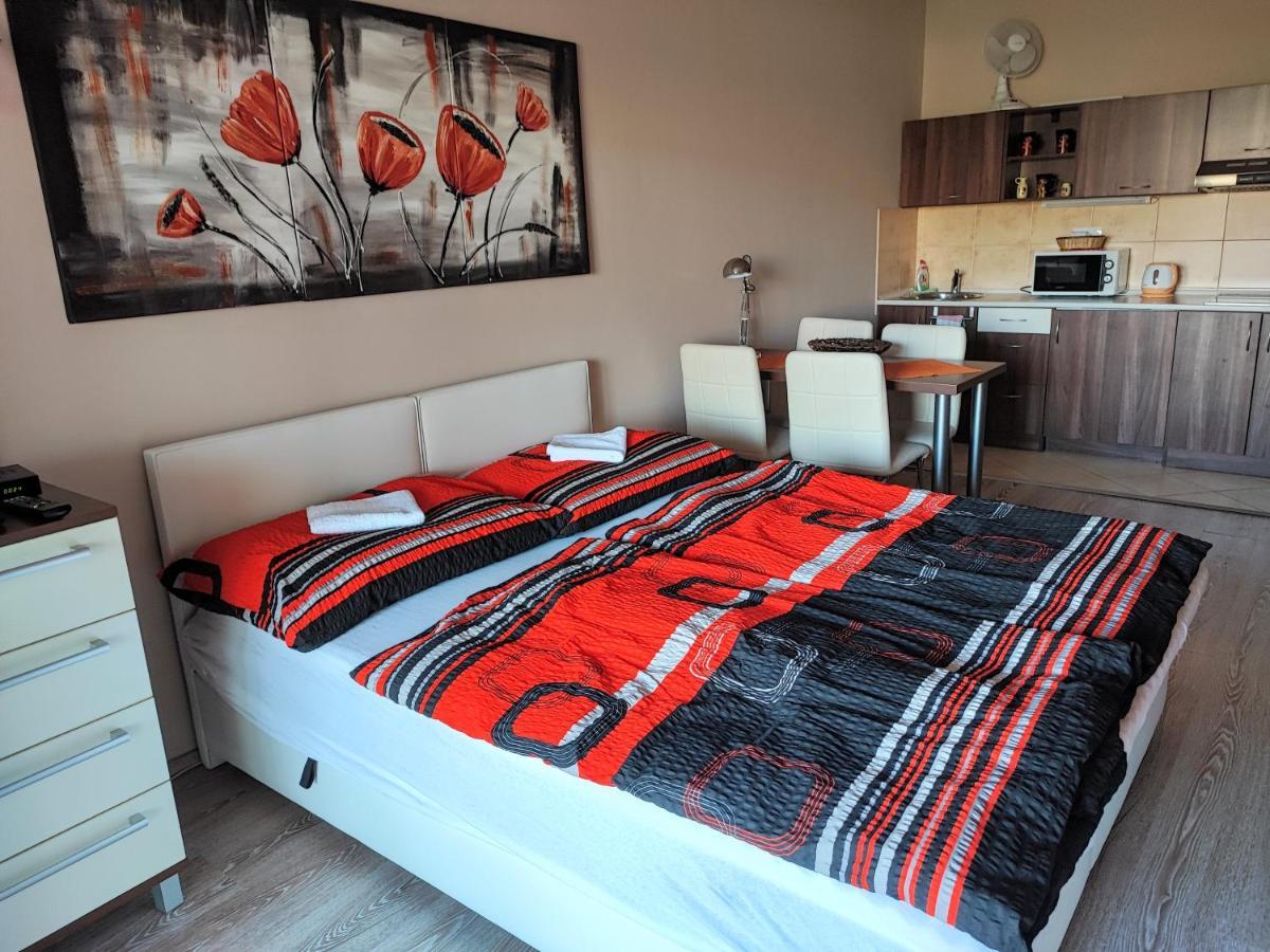 Slnecne Apartmany Podhájska Buitenkant foto