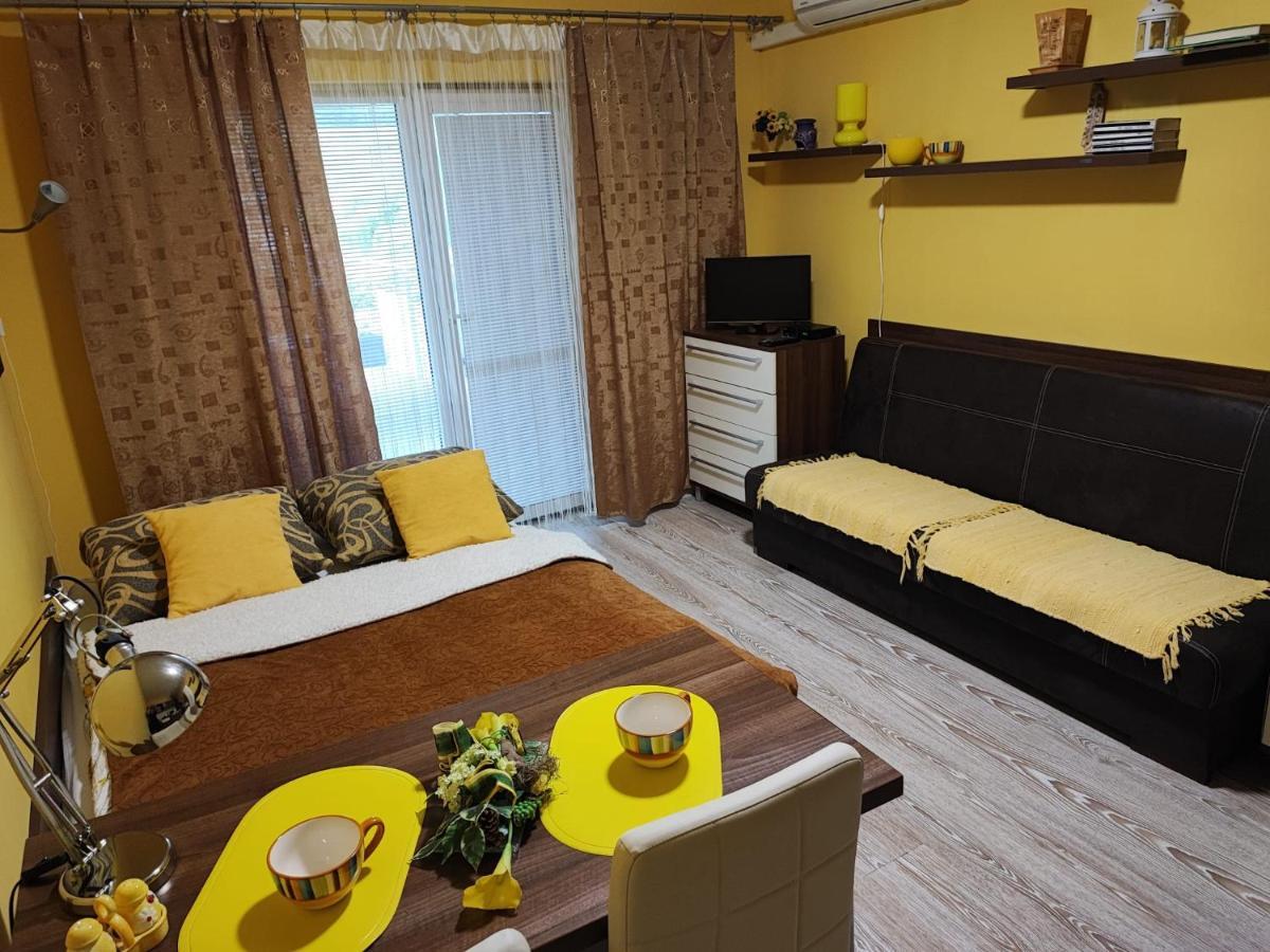 Slnecne Apartmany Podhájska Buitenkant foto