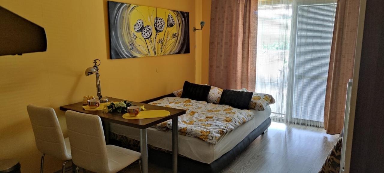 Slnecne Apartmany Podhájska Buitenkant foto